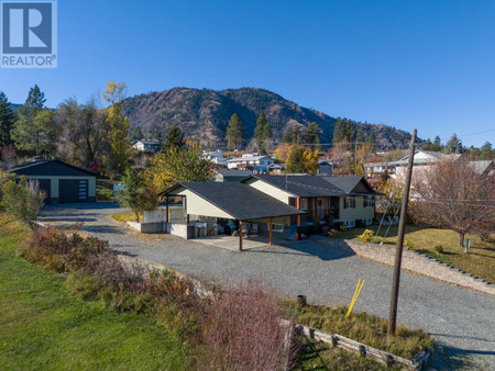 6099 Meadowland Cres, Kamloops