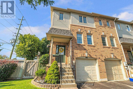 61 Aspen Park Way, Whitby Downtown Whitby