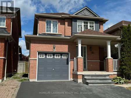 61 Rampart Crescent S, Whitby Williamsburg