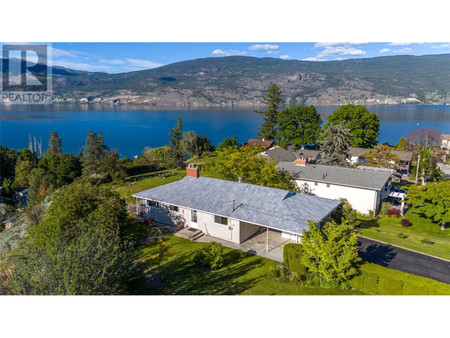 6104 Cuthbert Road, Summerland