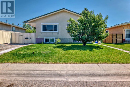 Primary Bedroom - 6136 Beaver Dam Way Ne, Calgary, AB T2K4X5 Photo 1