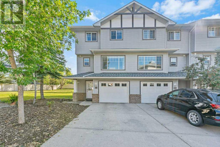 62 Crystal Shores Cove, Okotoks