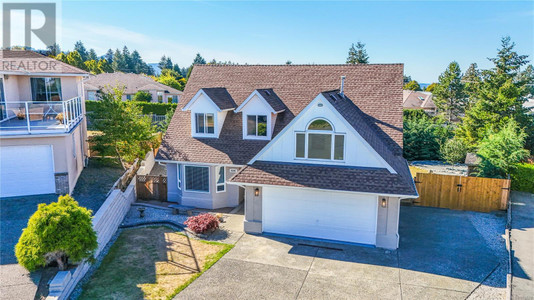 6286 Waterbury Rd, Nanaimo