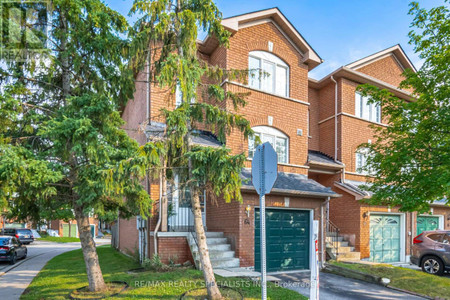 64 65 Brickyard Way, Brampton Brampton North