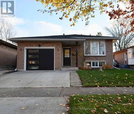 6436 Armstrong Drive, Niagara Falls 218 West Wood