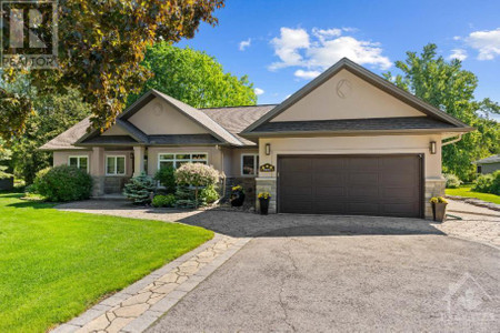 6487 Bunker Road, Manotick