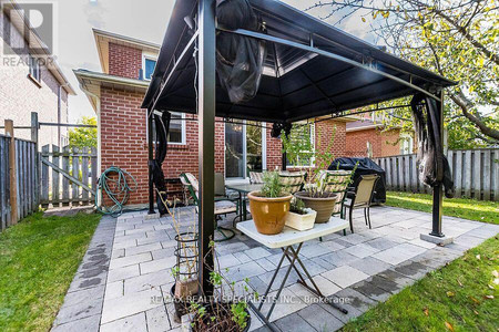 6525 Warbler Lane, Mississauga Lisgar