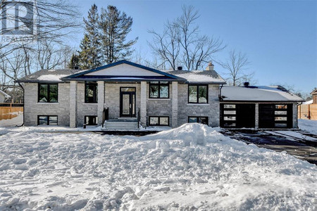 6552 Marina Drive, Manotick