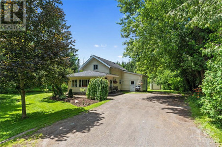 6552 Rideau Valley Drive N, Manotick