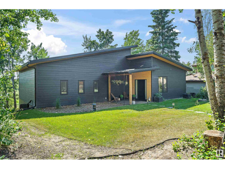 656 Lakeside Dr, Rural Parkland County