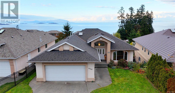 6568 Pelican Way, Nanaimo