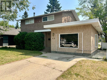 66 Sherwood Crescent, Red Deer