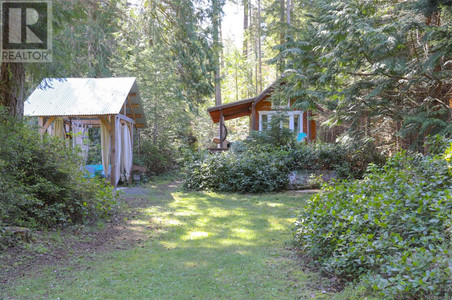 661 Berry Point Rd, Gabriola Island