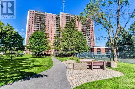 665 Bathgate Drive Unit 804, Ottawa