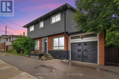 670 Upper Wellington Street, Hamilton