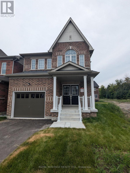 676 Fleetwood Drive E, Oshawa