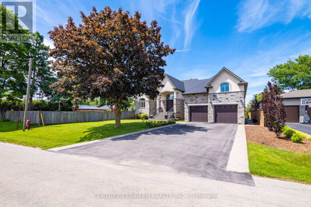 679 Hiawatha Boulevard, Hamilton Ancaster