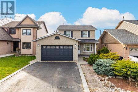 680 Rexford Drive, Hamilton Randall