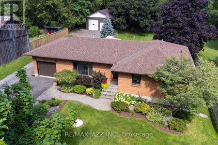 6817 Clemens Rd, Clarington