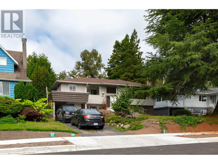 6845 Hycrest Drive, Burnaby