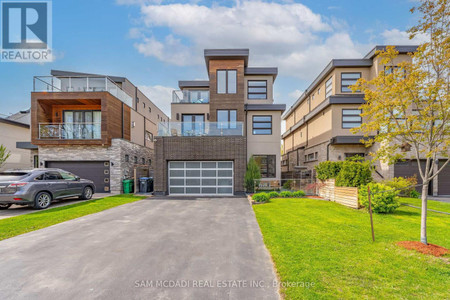 685 Montbeck Crescent, Mississauga