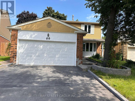 69 Longbow Square, Toronto Steeles