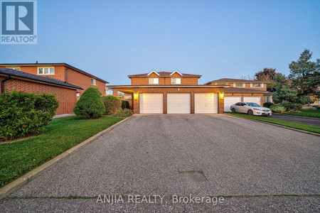 7 Hampstead Court, Markham Milliken Mills West