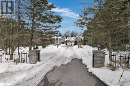 712 Mt St Louis Road W, Oro Medonte