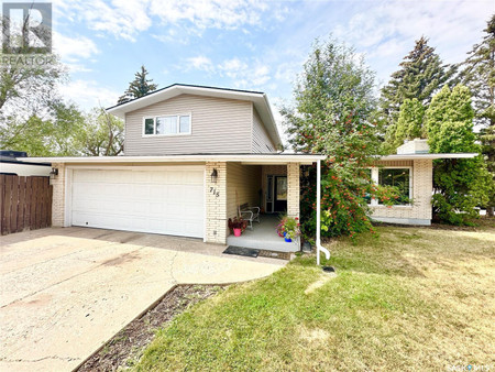 715 Duncan Drive, Weyburn