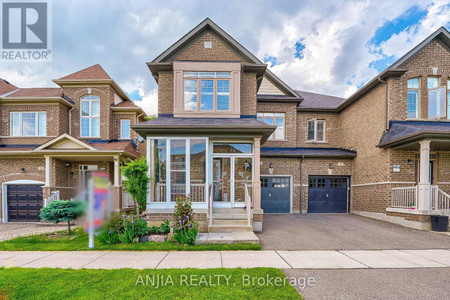 72 Hua Du Avenue, Markham Berczy