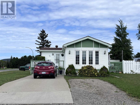 72 Jackson Cres, Marathon