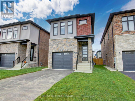 723 Ebony Avenue, Mississauga Lakeview