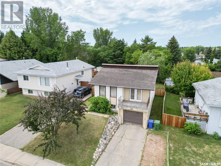 729 Mcintosh Drive, Prince Albert