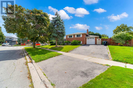 73 Erinlea Crescent, Toronto Woburn