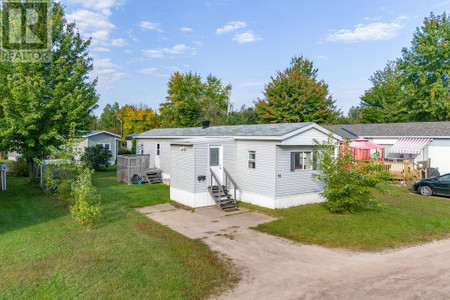 73 Pinehurst Estate, Petawawa