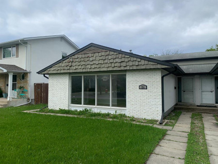 731 Sturgeon Road, Winnipeg