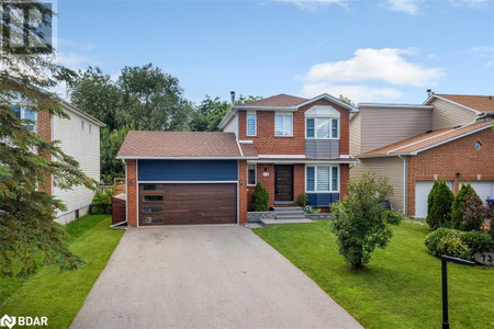 734 Candaras Street, Innisfil