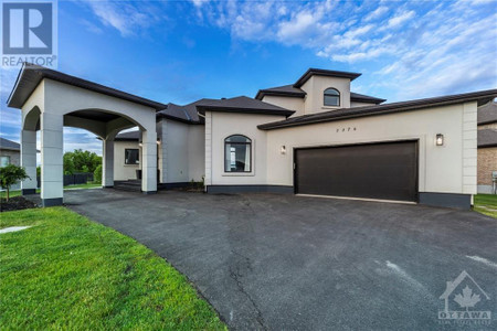 7376 Blue Water Crescent, Greely