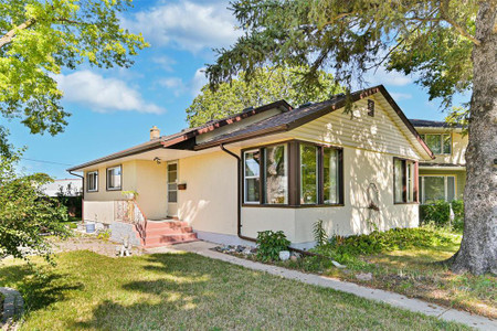 74 Bathgate Bay, Winnipeg