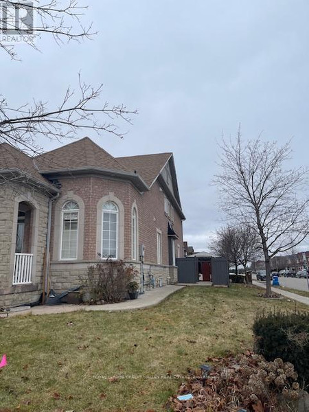 74 Blue Diamond Drive, Brampton