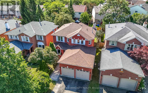 74 Hearne Crescent, Ajax Central