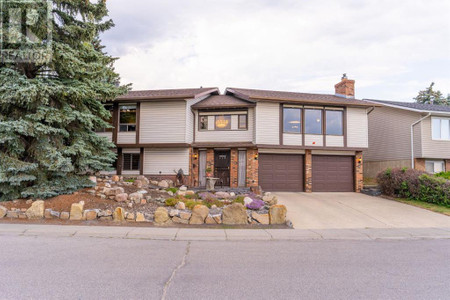 75 Range Way Nw, Calgary