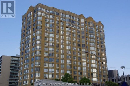 75 Riverside Drive East Unit 1707, Windsor