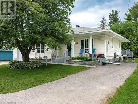 79 Salter Street, Sturgeon Falls