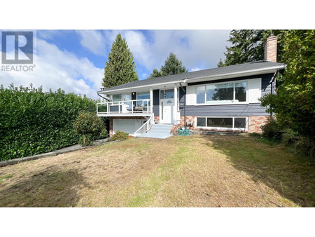 794 Montroyal Boulevard, North Vancouver