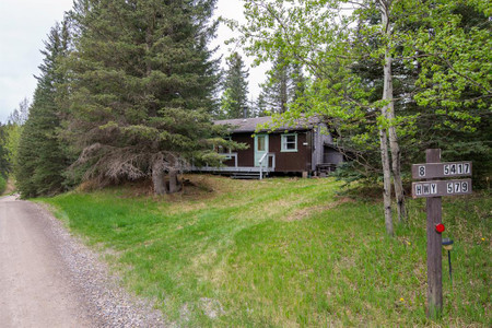 8 5417 Highway 579, Rural Mountain View County