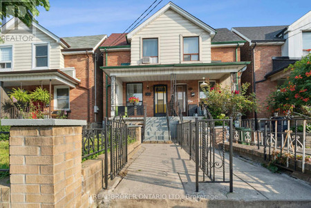 8 Beaver Avenue, Toronto Dovercourt Wallace Emerson Junction