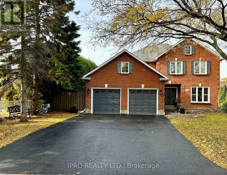 8 Carriage Lane, Clarington Courtice