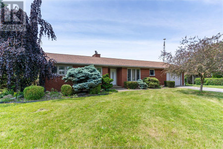 8 Erie View Road, Leamington