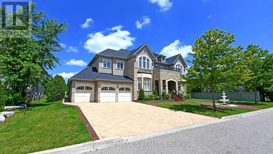 8 Heritage Woods Manor, Markham